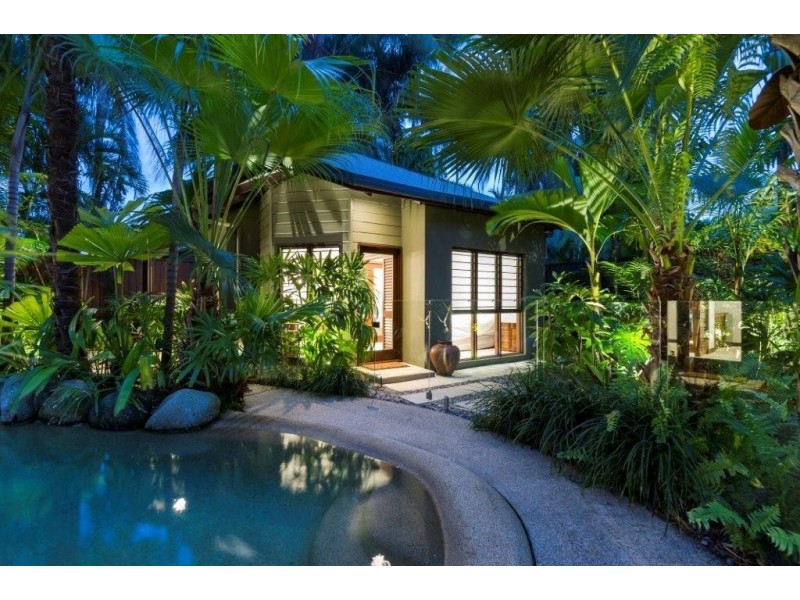 6 Jewel Close, Port Douglas QLD 4877