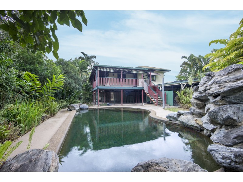 21 FOXTON AVENUE, Mossman QLD 4873