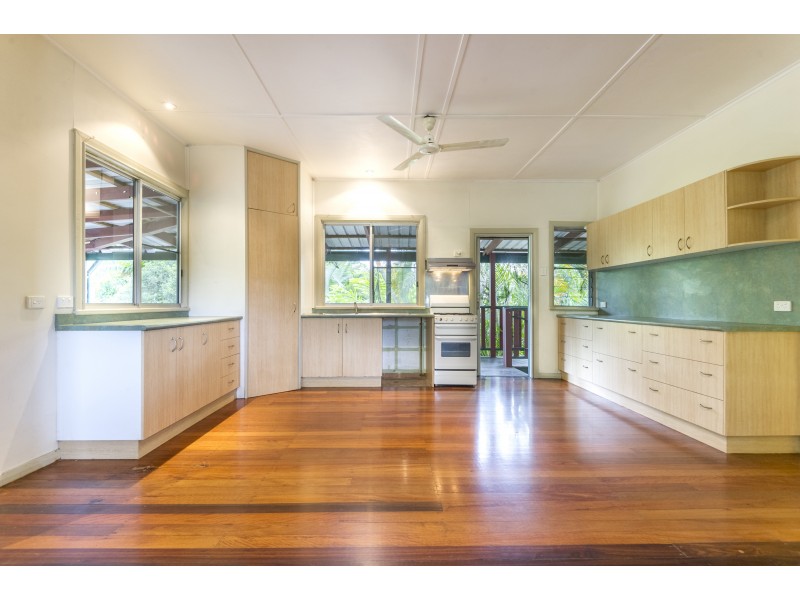 21 FOXTON AVENUE, Mossman QLD 4873