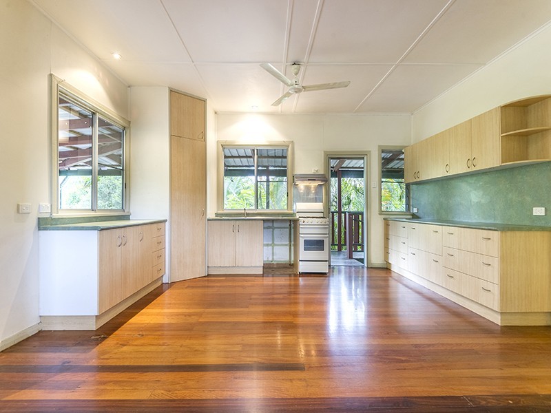 21 FOXTON AVENUE, Mossman QLD 4873