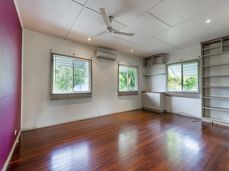 21 FOXTON AVENUE, Mossman QLD 4873