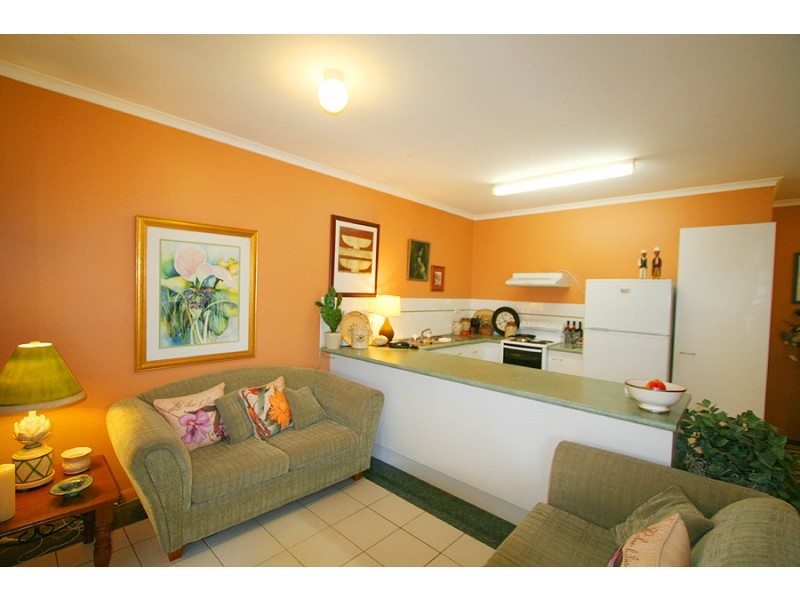 4/127 Davidson Street, Port Douglas QLD 4877