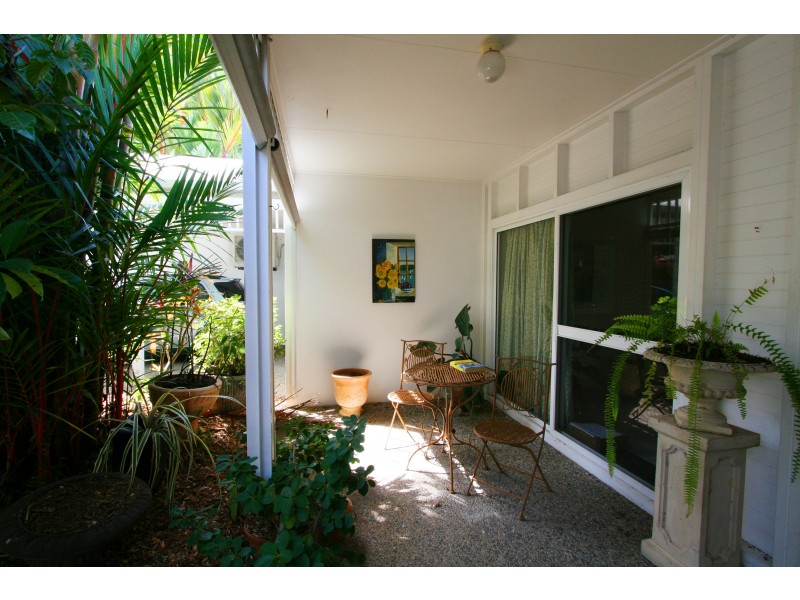 4/127 Davidson Street, Port Douglas QLD 4877