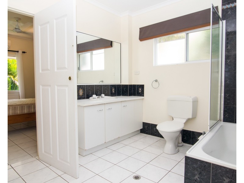 Unit 8/1 Pecten Avenue, Port Douglas QLD 4877