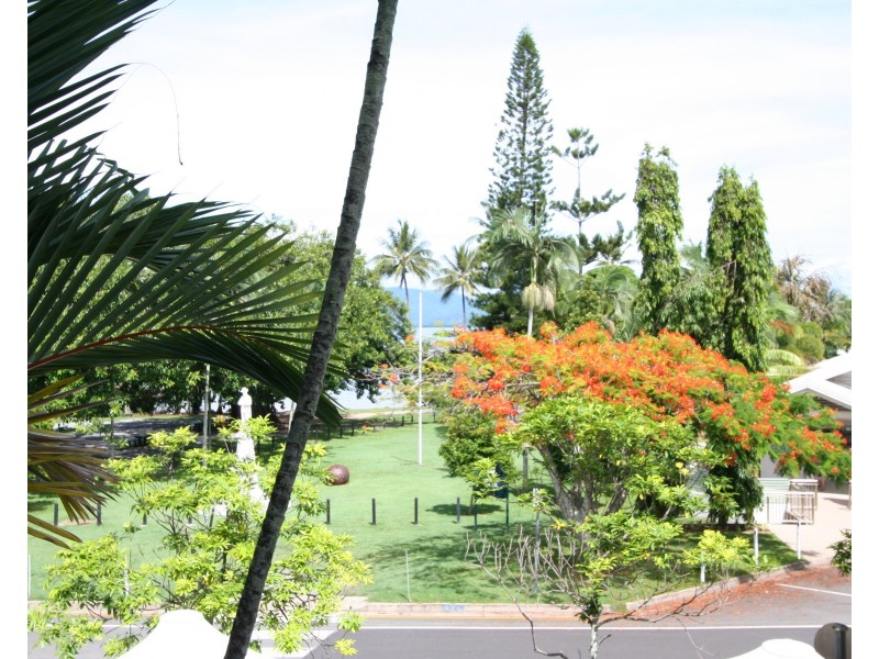 Port Douglas QLD 4877