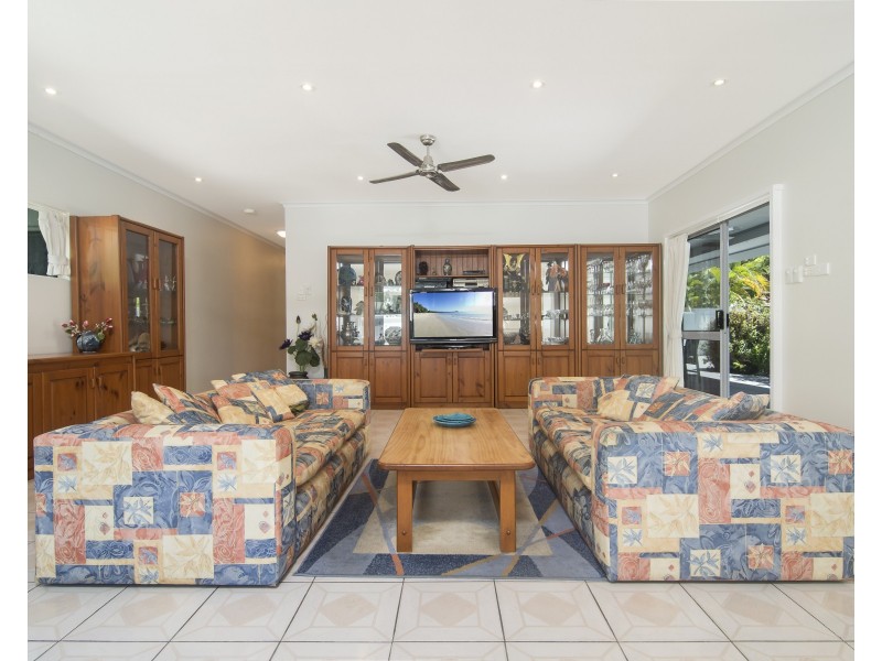 9 Little Reef Street, Port Douglas QLD 4877