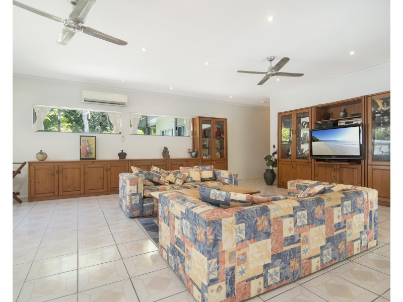 9 Little Reef Street, Port Douglas QLD 4877