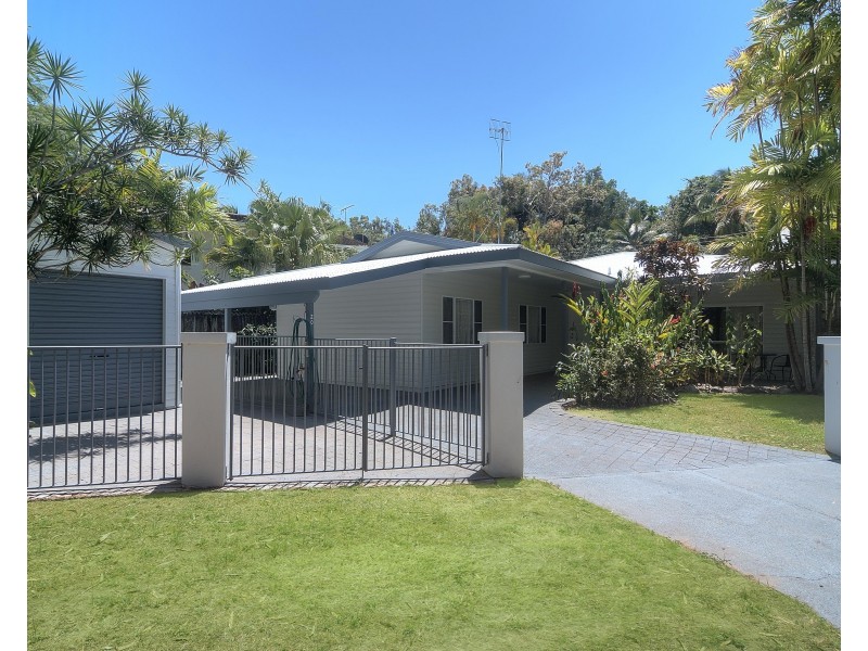 9 Little Reef Street, Port Douglas QLD 4877
