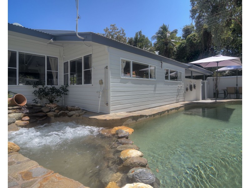 9 Little Reef Street, Port Douglas QLD 4877