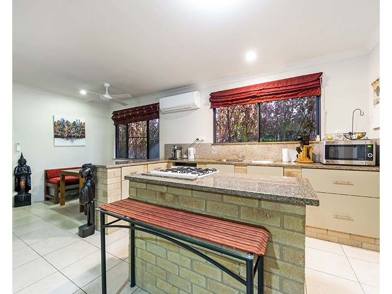 4 Kalu Close, Cooya Beach QLD 4873