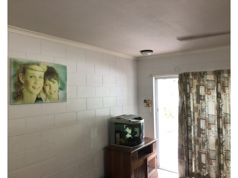 2/326 McLeod Street, Cairns North QLD 4870