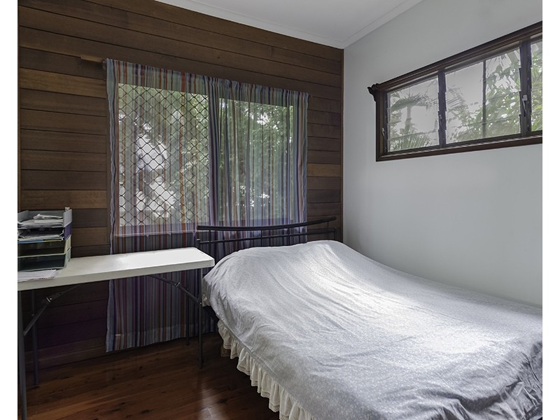 3 Poinciana Street, Cooya Beach QLD 4873