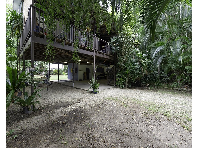 3 Poinciana Street, Cooya Beach QLD 4873