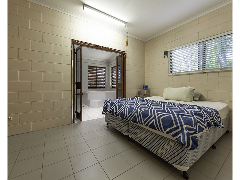 12 Pecten Avenue, Port Douglas QLD 4877