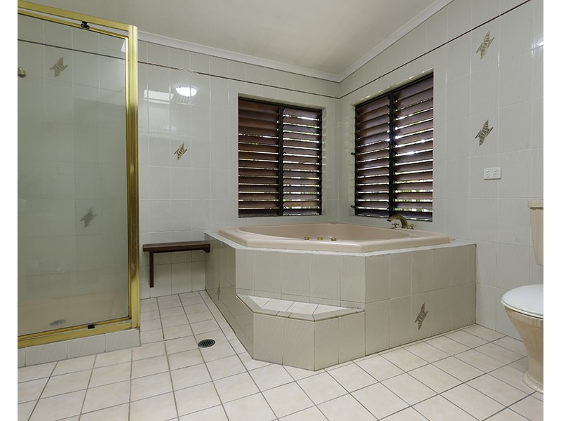 12 Pecten Avenue, Port Douglas QLD 4877
