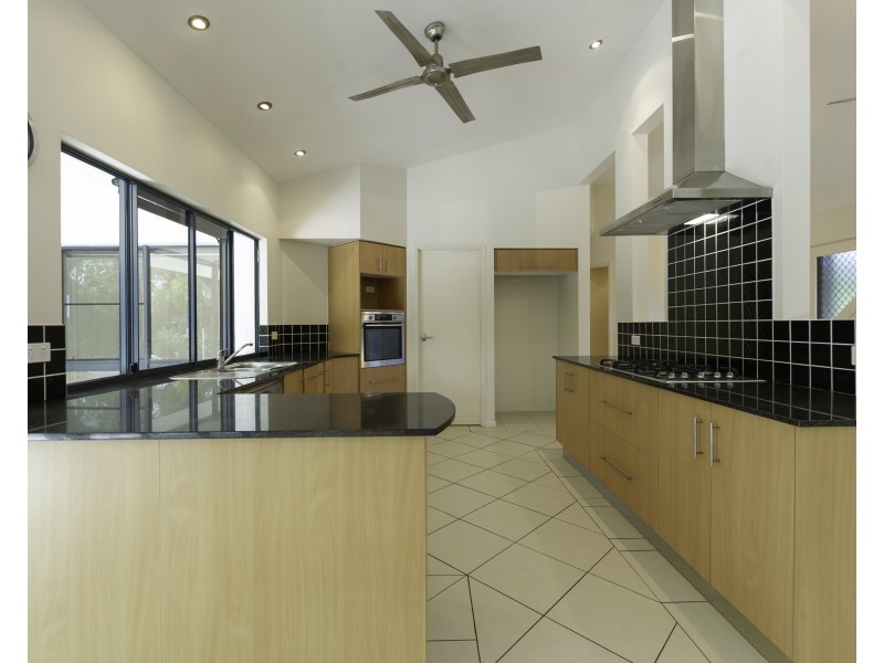 25 Brolga Street, Port Douglas QLD 4877