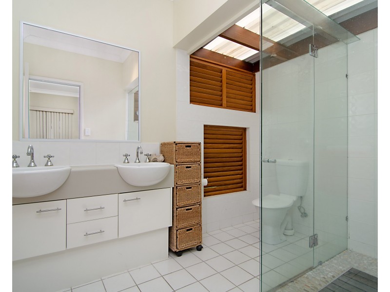 11 Shearwater Street, Port Douglas QLD 4877