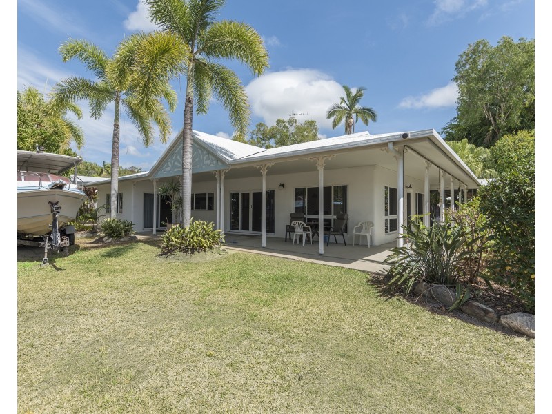 2 Ruby Close, Port Douglas QLD 4877