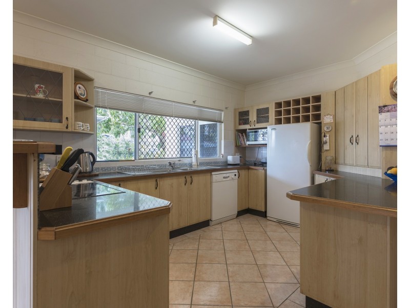 2 Ruby Close, Port Douglas QLD 4877