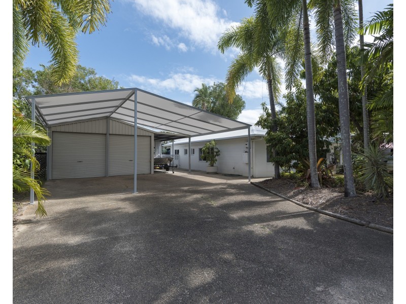 2 Ruby Close, Port Douglas QLD 4877
