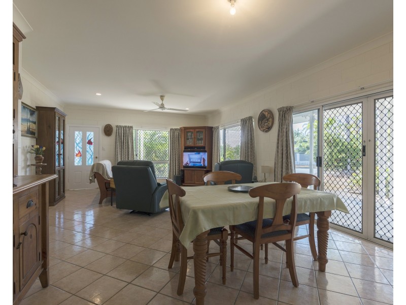 2 Ruby Close, Port Douglas QLD 4877