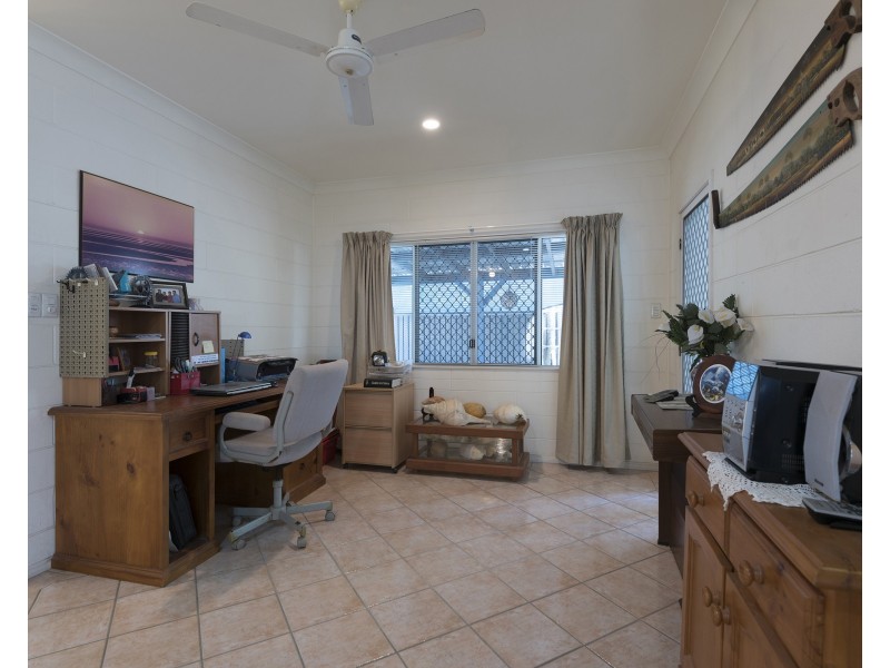 2 Ruby Close, Port Douglas QLD 4877