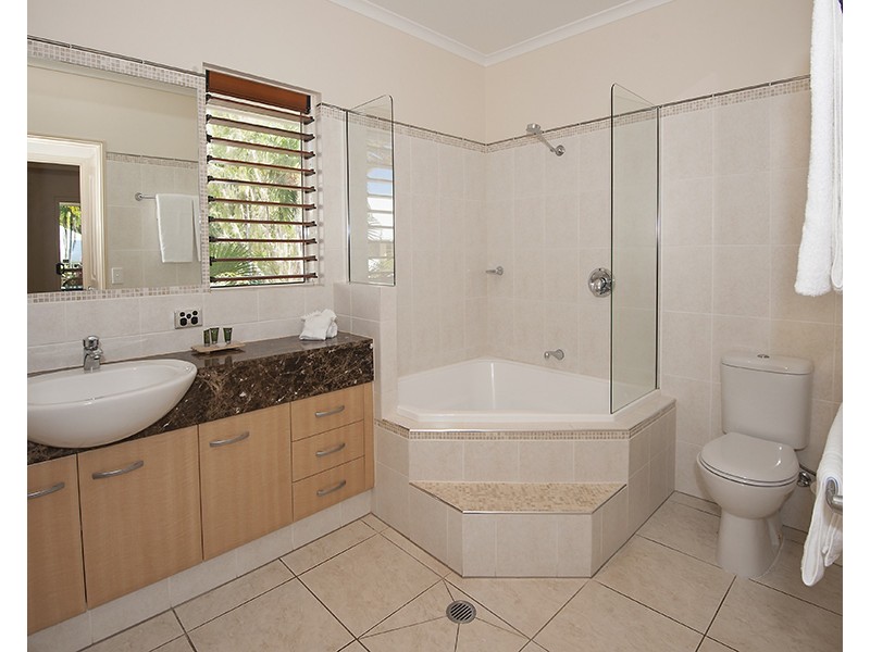 60/24-70 Nautilus Street, Port Douglas QLD 4877