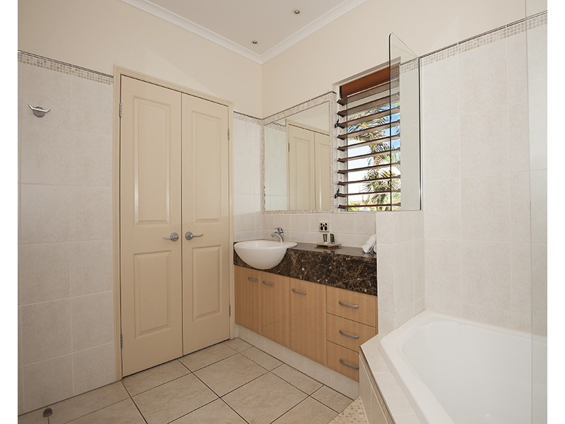 60/24-70 Nautilus Street, Port Douglas QLD 4877