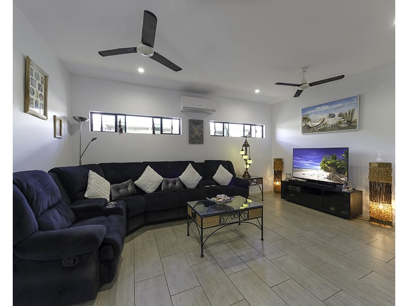 16 Dawal Close, Cooya Beach QLD 4873