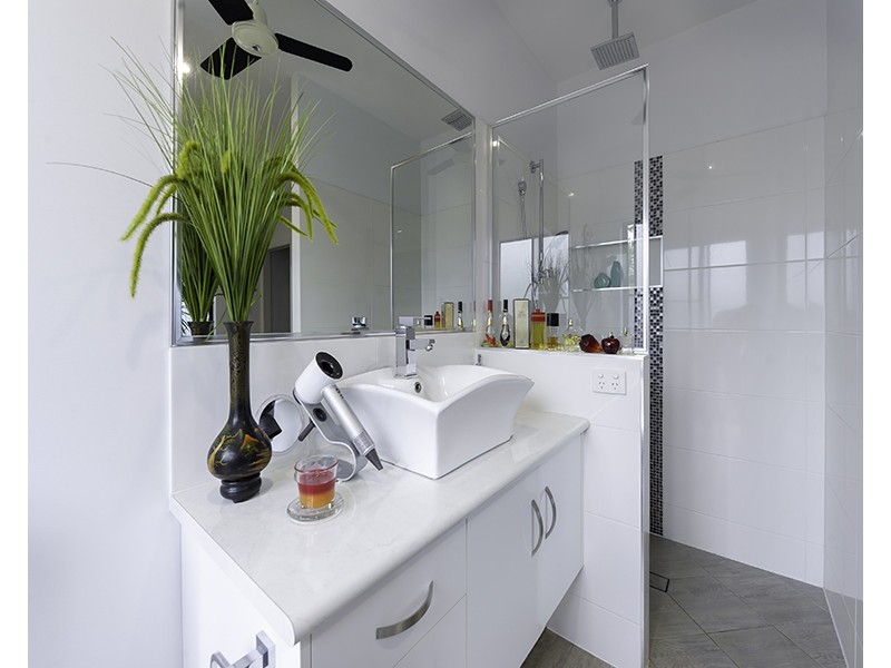 16 Dawal Close, Cooya Beach QLD 4873