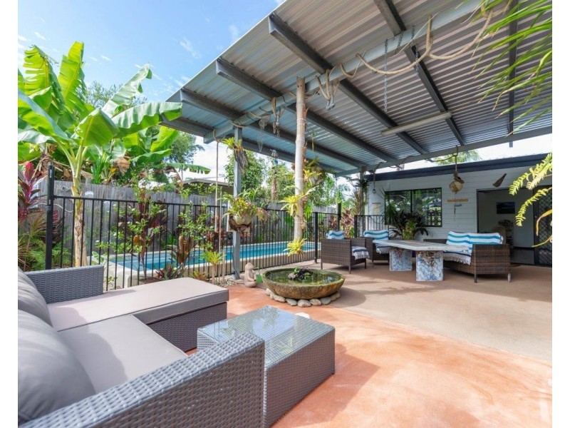 5 Jacaranda Close, Cooya Beach QLD 4873