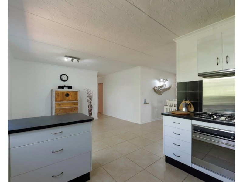 5 Jacaranda Close, Cooya Beach QLD 4873