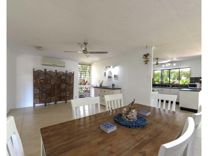 5 Jacaranda Close, Cooya Beach QLD 4873