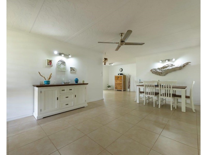 5 Jacaranda Close, Cooya Beach QLD 4873