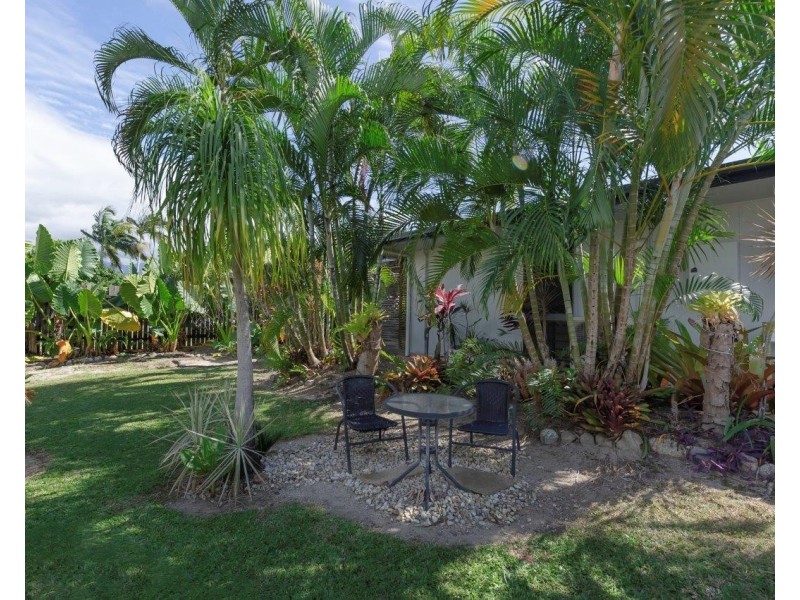 5 Jacaranda Close, Cooya Beach QLD 4873
