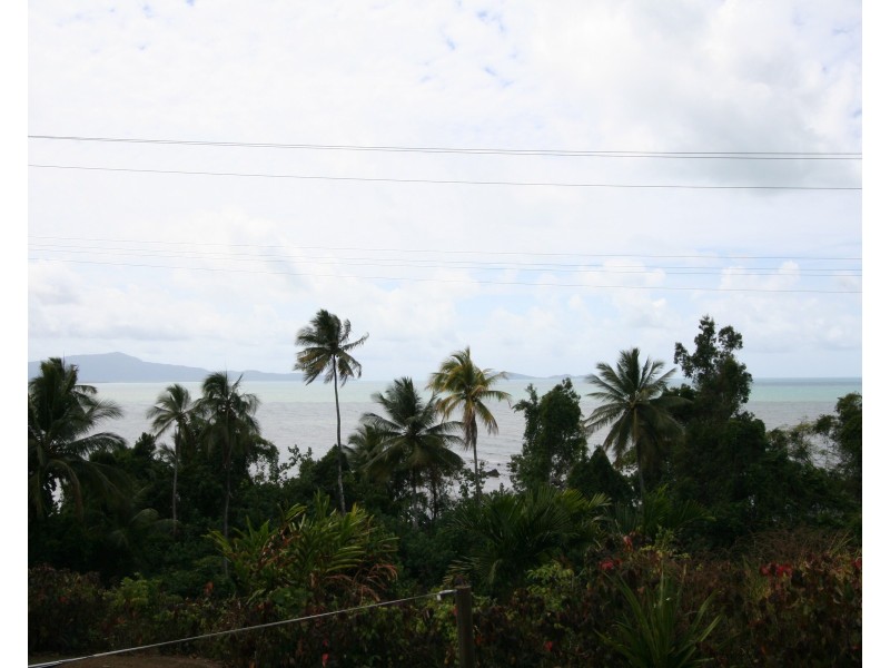 1301 Mossman-Daintree Road, Rocky Point QLD 4873