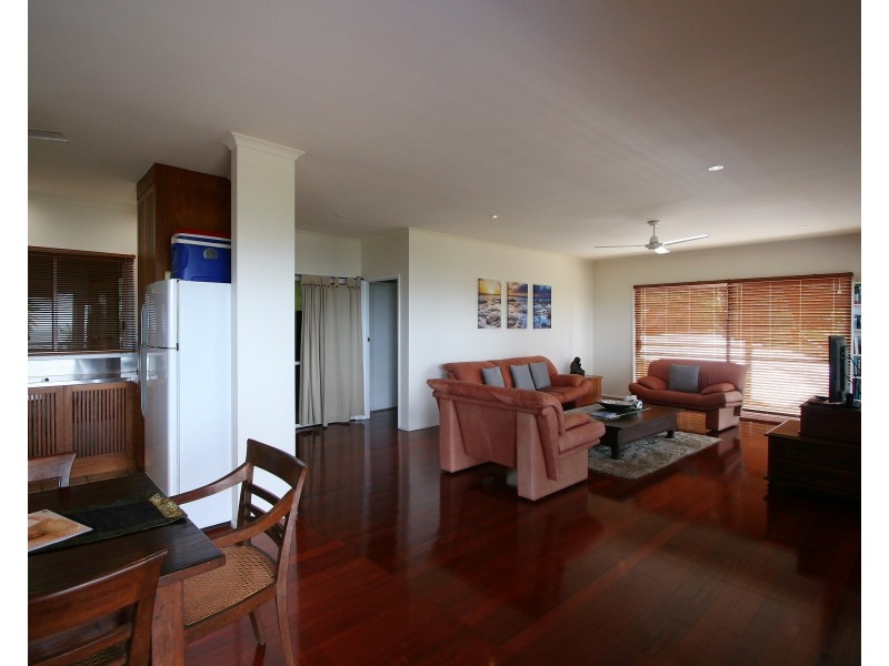 1301 Mossman-Daintree Road, Rocky Point QLD 4873