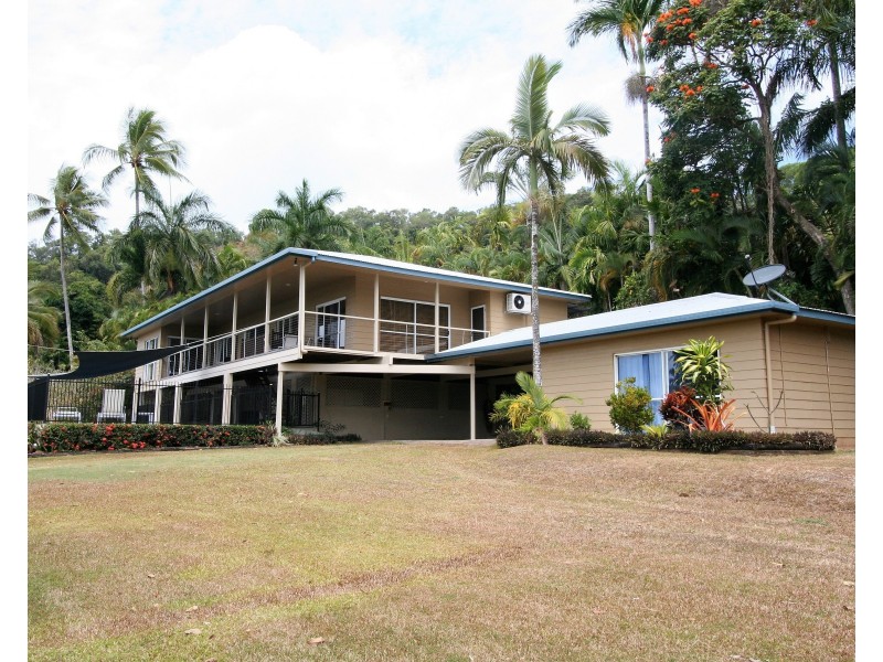 1301 Mossman-Daintree Road, Rocky Point QLD 4873