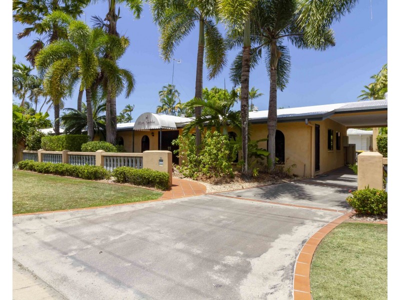 22 Nautilus Street, Port Douglas QLD 4877
