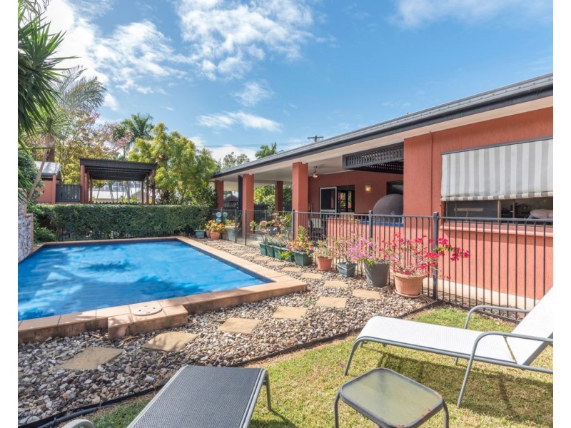 31 Pecten Avenue, Port Douglas QLD 4877