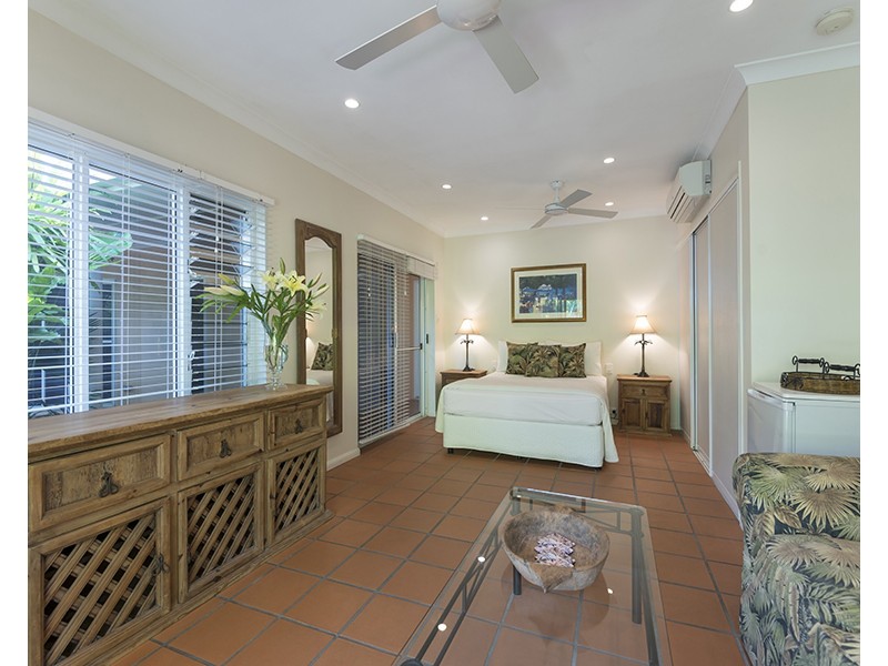 63 Reef Street, Port Douglas QLD 4877