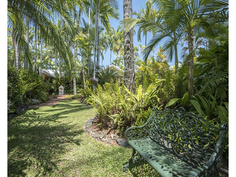 63 Reef Street, Port Douglas QLD 4877