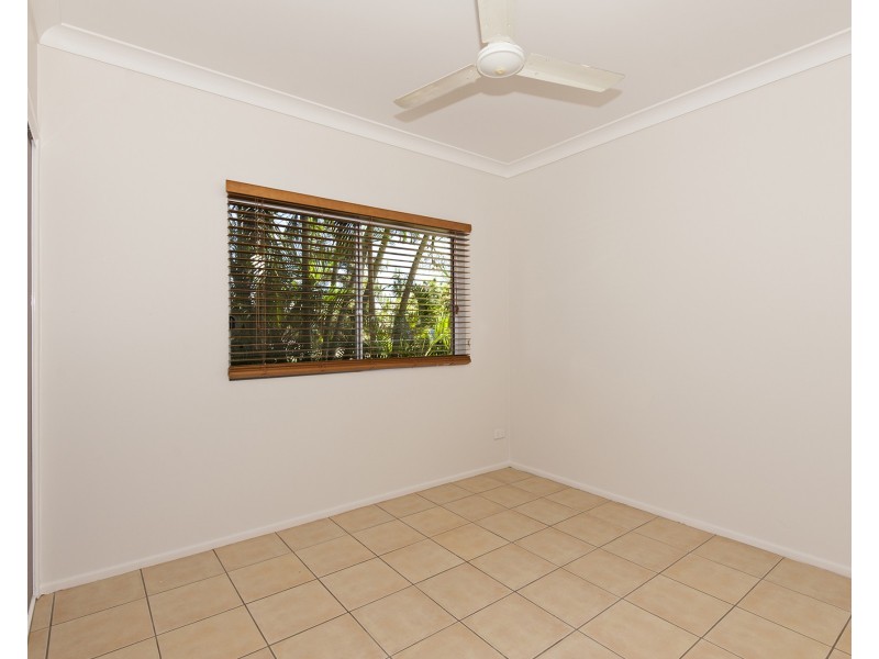 27 Allamanda Street, Cooya Beach QLD 4873