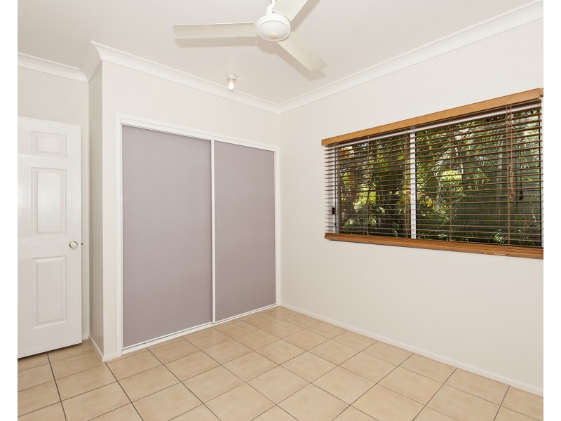 27 Allamanda Street, Cooya Beach QLD 4873
