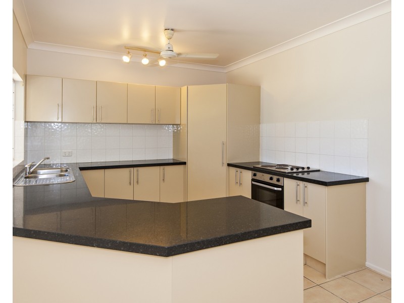 27 Allamanda Street, Cooya Beach QLD 4873