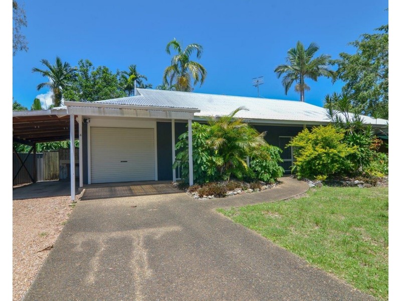 4 Albatross Close, Cooya Beach QLD 4873