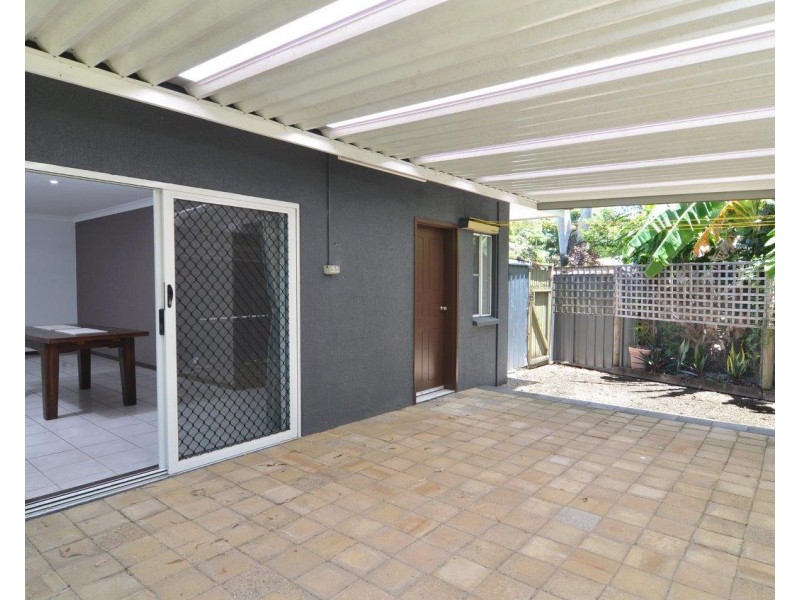 4 Albatross Close, Cooya Beach QLD 4873