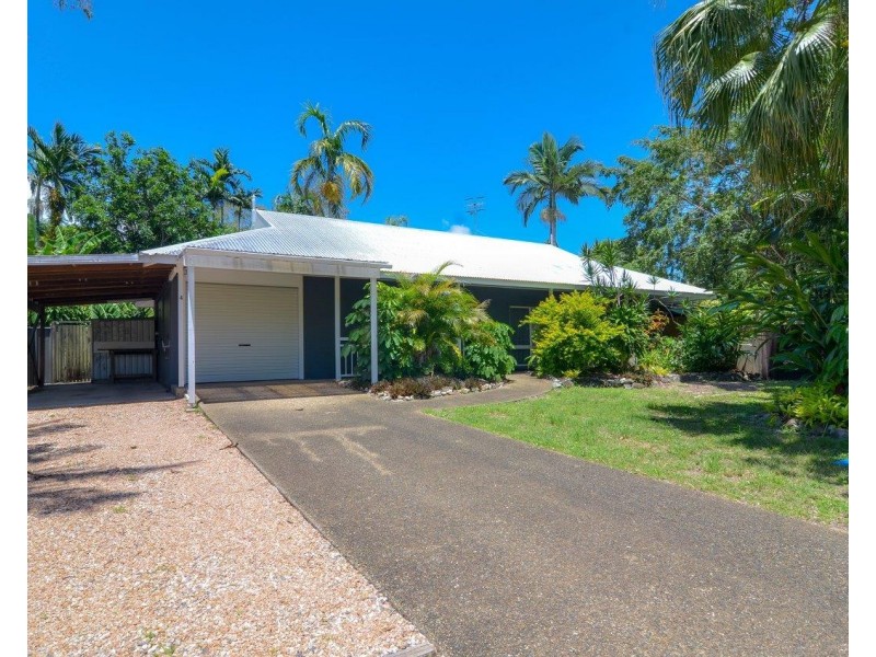 4 Albatross Close, Cooya Beach QLD 4873