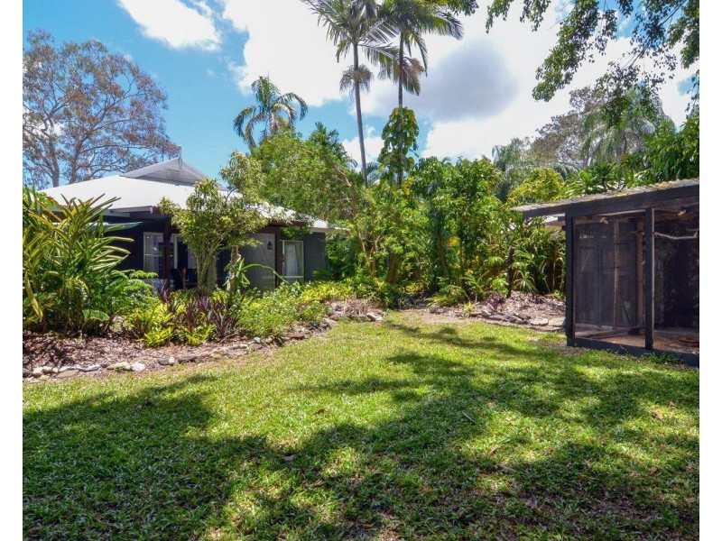 4 Albatross Close, Cooya Beach QLD 4873