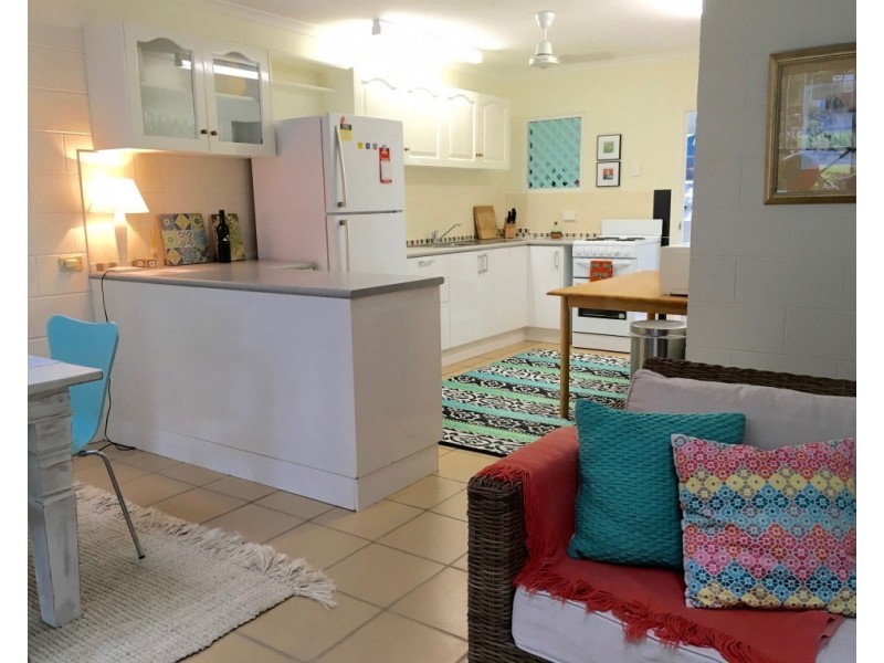 2/9  Spinnaway Close, Port Douglas QLD 4877